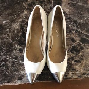 White Aldo pumps size 7